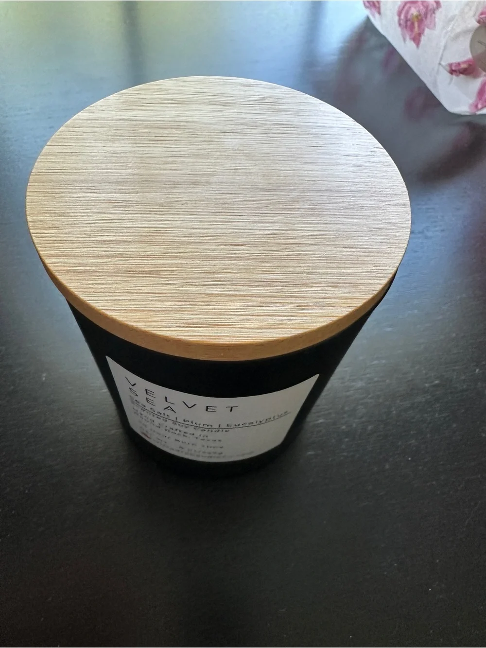Velvet Sea Scented Soy Candle - Black Jar with Wood Lid‎